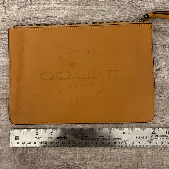 Coach leather wristlet - Picture 2 of 3